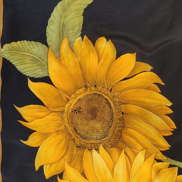 Guy Laroche Paris silk scarf sunflowers - Picture 9 of 12